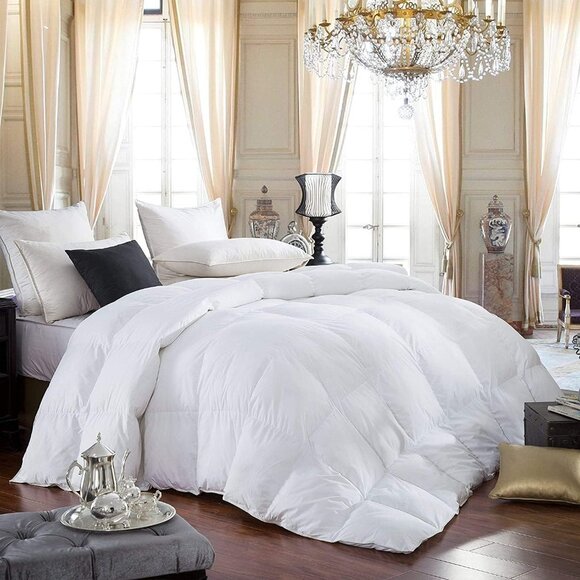 Luxurious 600-Thread-Count Egyptian Cotton Goose Down Comforter - 108 x 98 IN